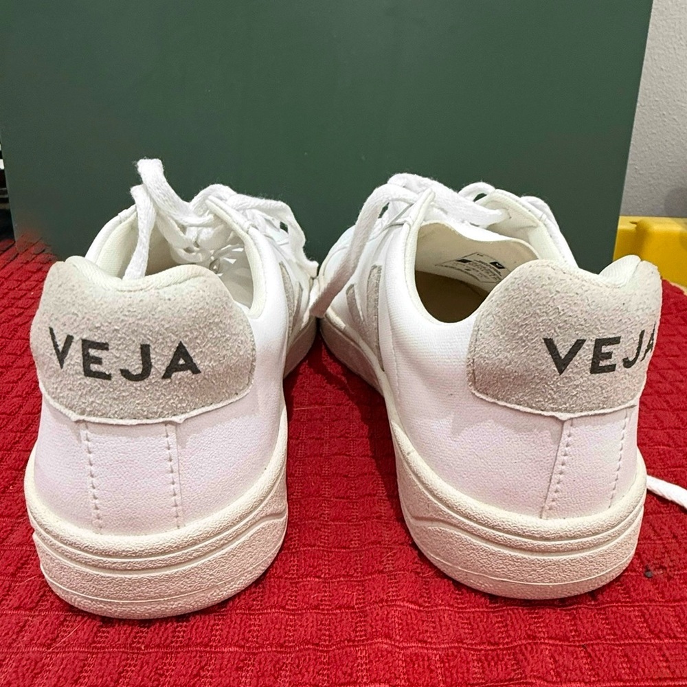 Veja - URCA CWL White/ Natural Leather Sneakers Women's Size US 9.5 - Picture 4 of 9